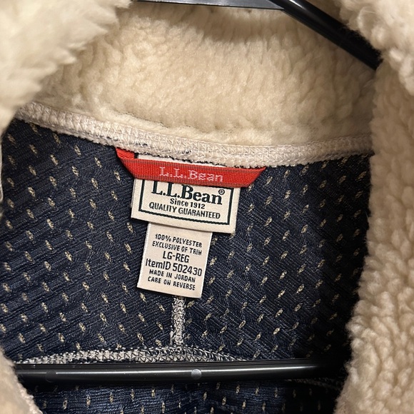 NWOT L.L. Bean Sherpa Vest - Picture 2 of 6